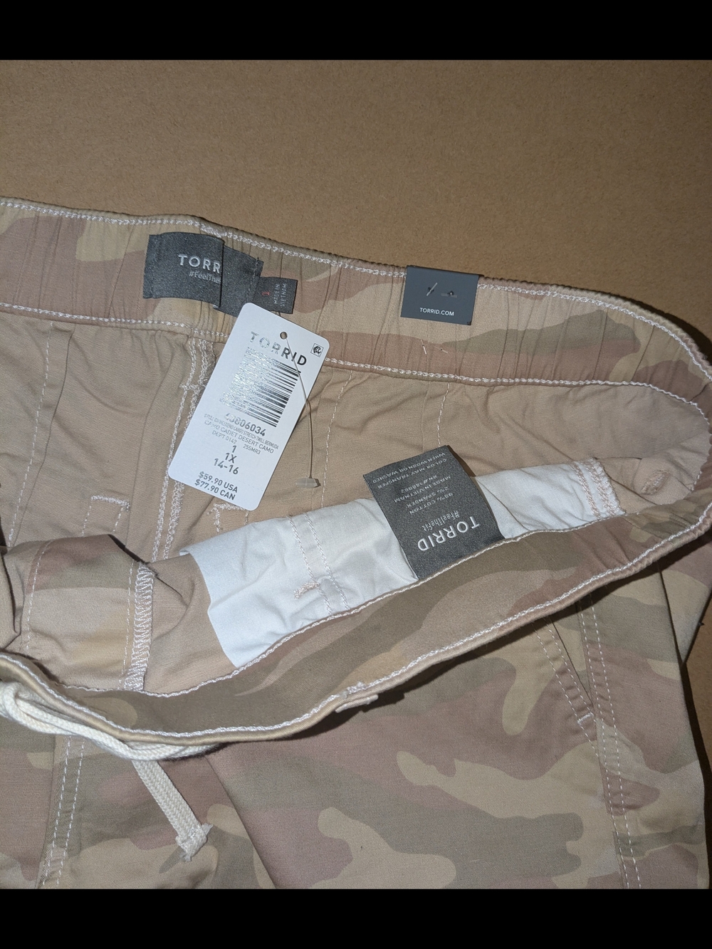 TORRID 8'' Weekend Bermuda Cargo Short - Size 1 - Picture 6 of 9